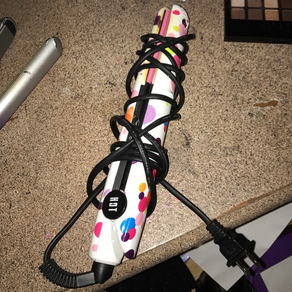 Hair straightener - Picture 1 of 1