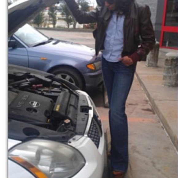 ‼️LIKE NEW CONDITION‼️Truck Jeans 👖Gold - Picture 3 of 5