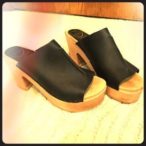 ‼️No.6 Platform Clogs‼️ SALE