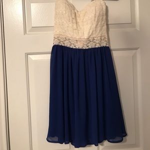 Strapless dress