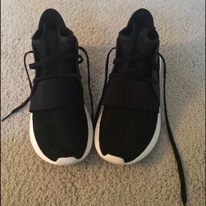 Adidas Tubular Sneaker