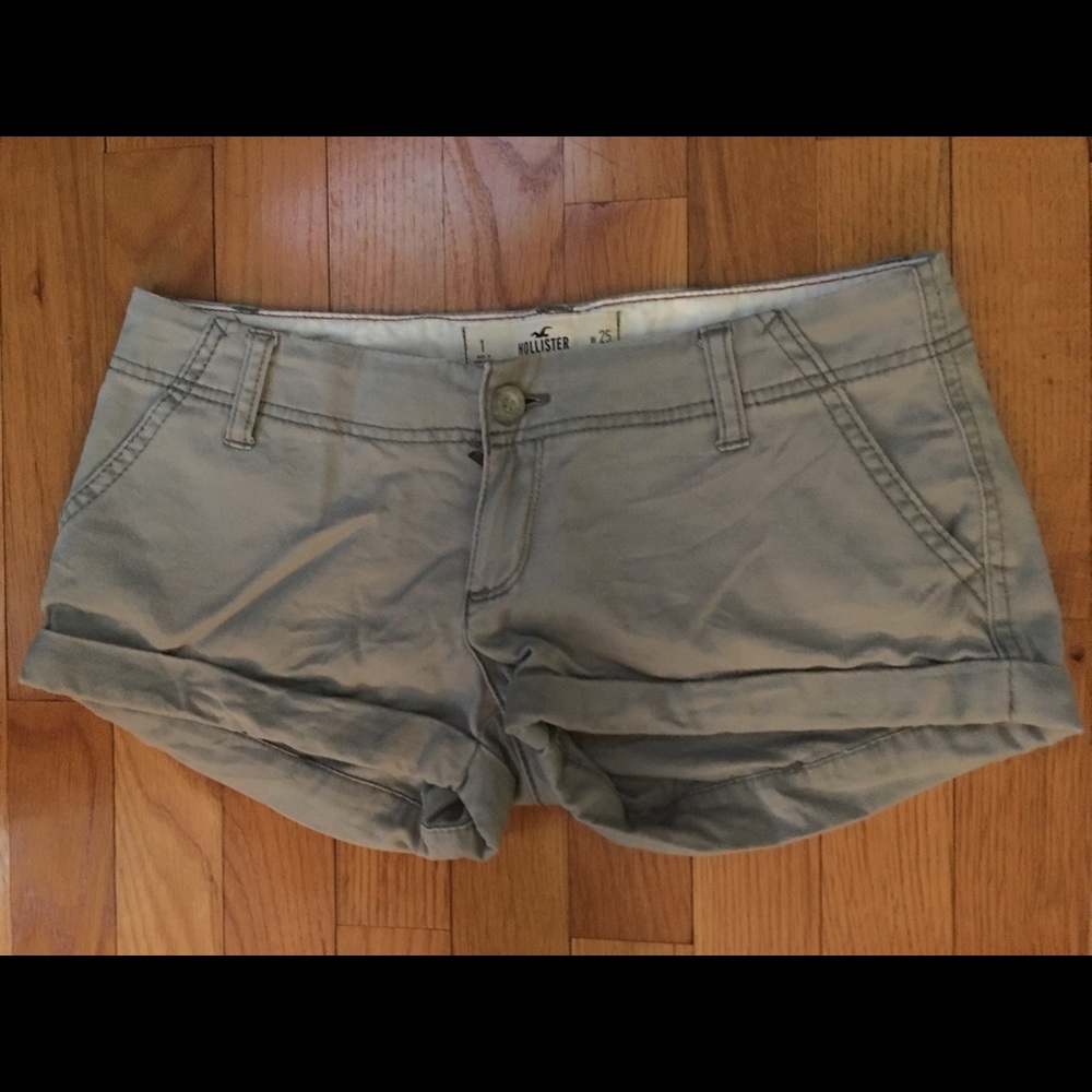 Hollister chino style cuffed shorts