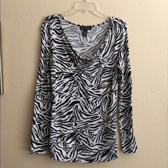 INC long sleeved fancy t-shirt - Picture 1 of 4