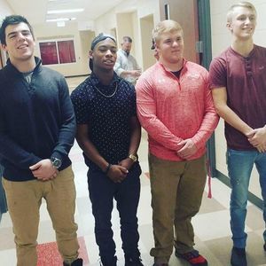 Meet your Posher, Benjamin