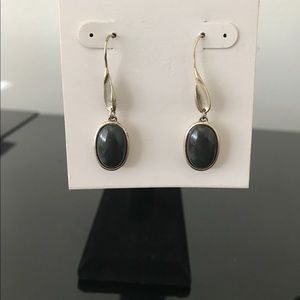 Cute Kenneth Cole reaction earring