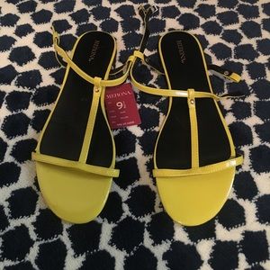 Yellow patent leather Merona sandals
