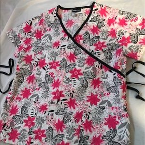 Floral scrub top