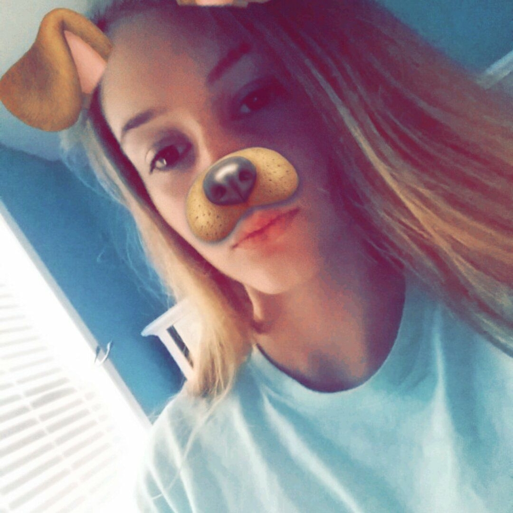 Meet your Posher, Lacey