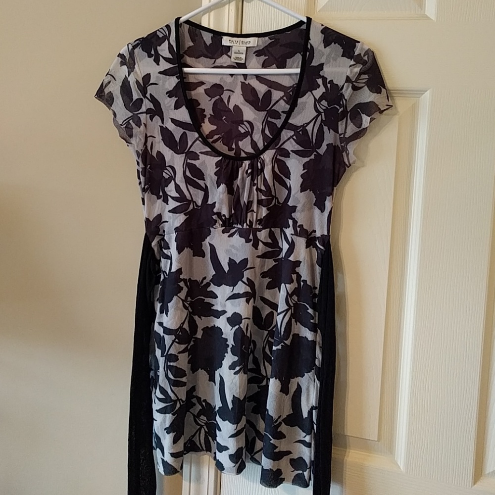 Woman's Blouse - White House Black Market