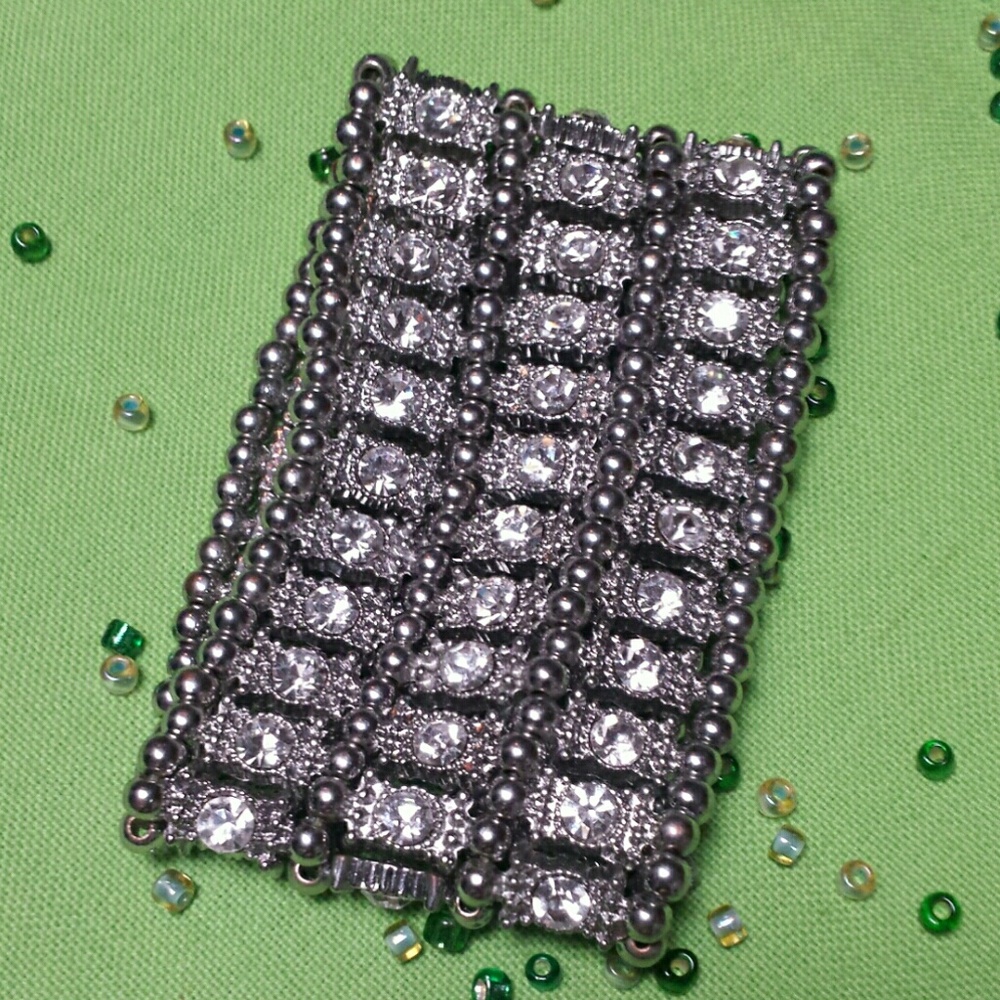 Chico's Spring Bling!  NWOT- NEVER WORN