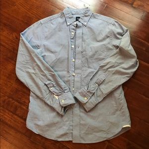 GAP Chambray Casual Button Down