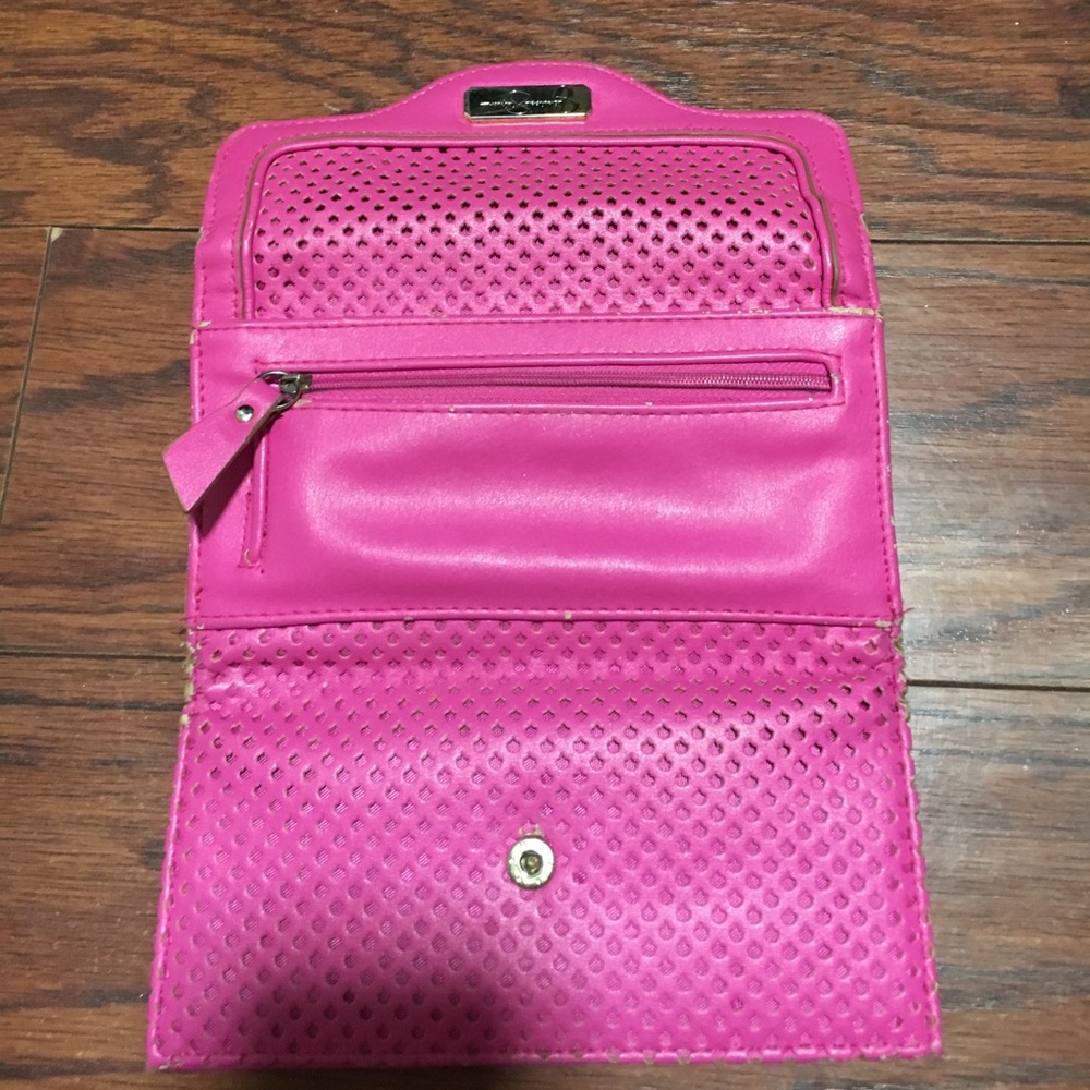 Jessica Simpson wallet - Picture 3 of 4