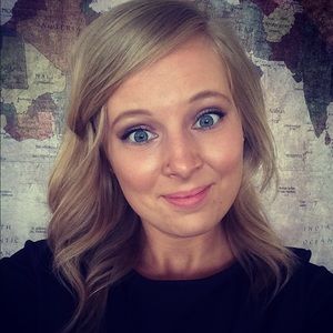 Meet your Posher, Christy