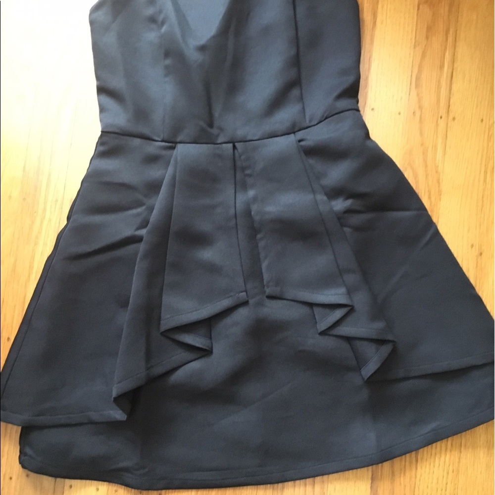 Black strapless dress - Picture 1 of 3