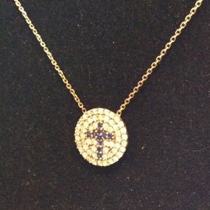 Beautiful Crystal Cross Necklace ⭐️