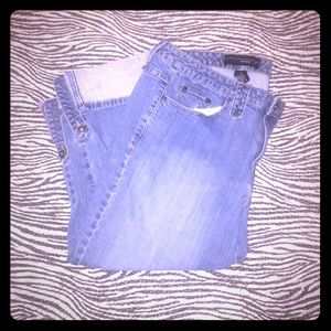 Super cute roll up denim jeans!