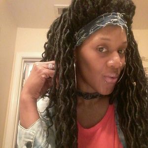 Meet your Posher, Teneshia