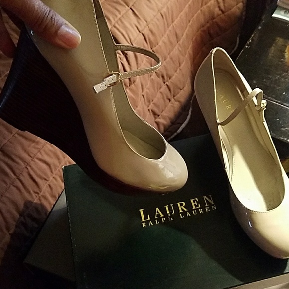 Shoes - Picture 1 of 1