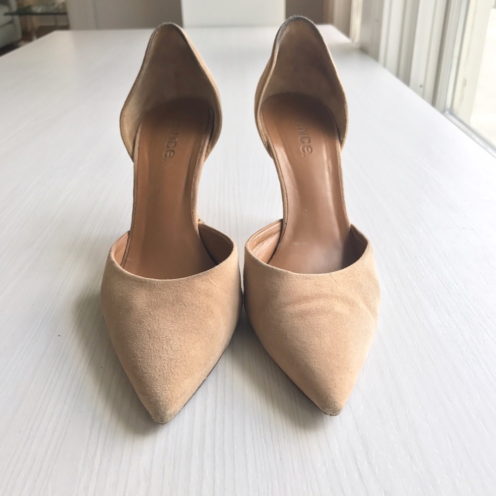 ✨HP!✨ Vince Nude Suede D'Orsay Heels