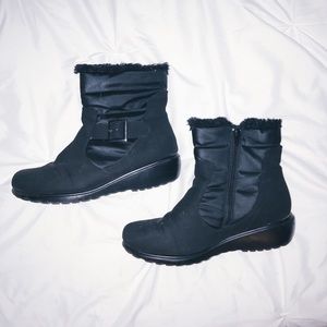 Snow Boots