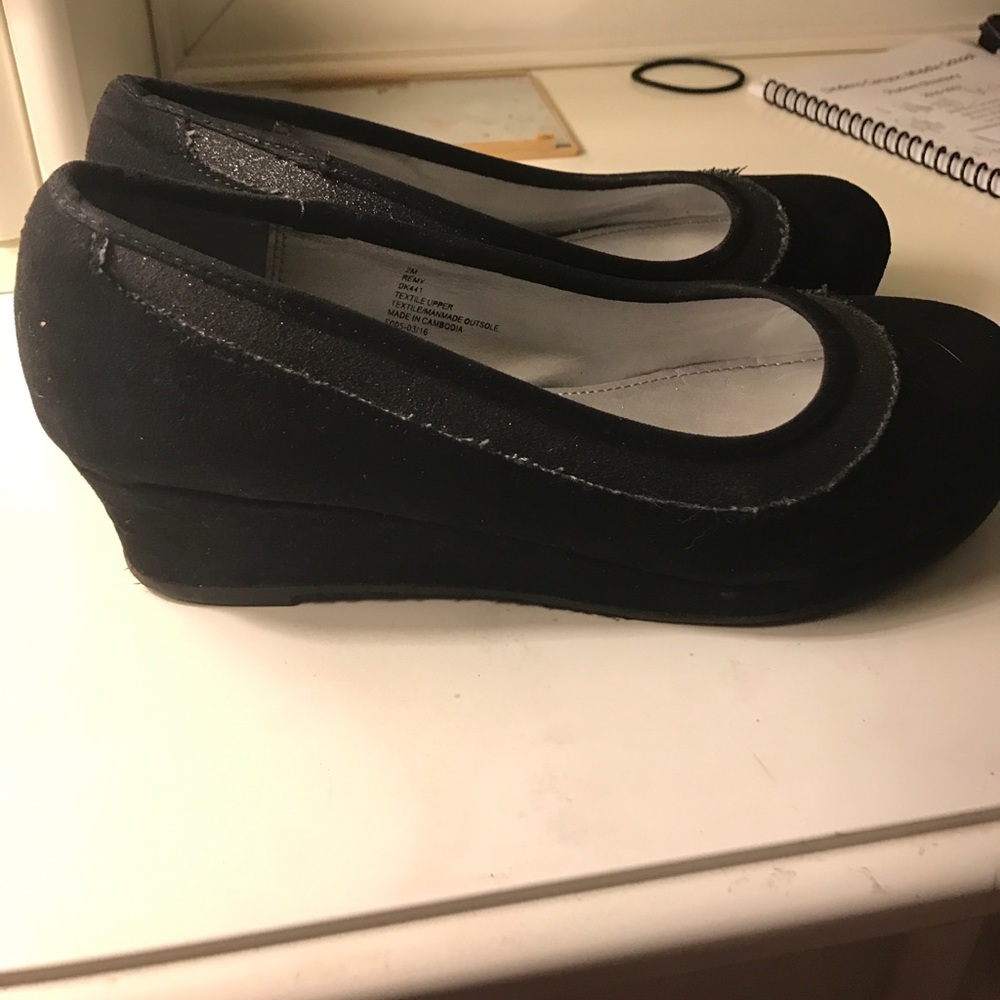 Size 2 kids Semi-High wedge heels