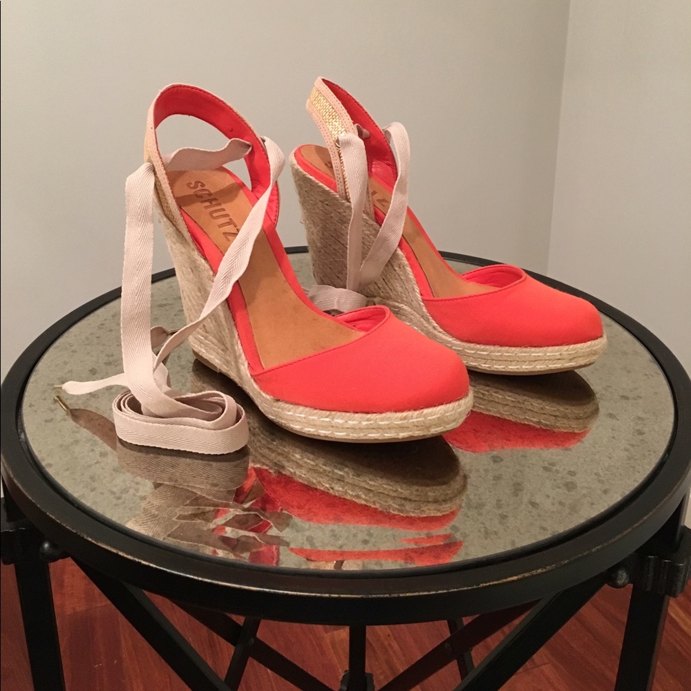 SCHÜTZ Espadrilles. CORAL red. BRAND NEW.
