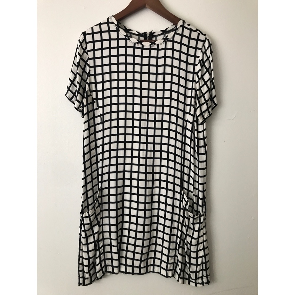Black & white architectural dress