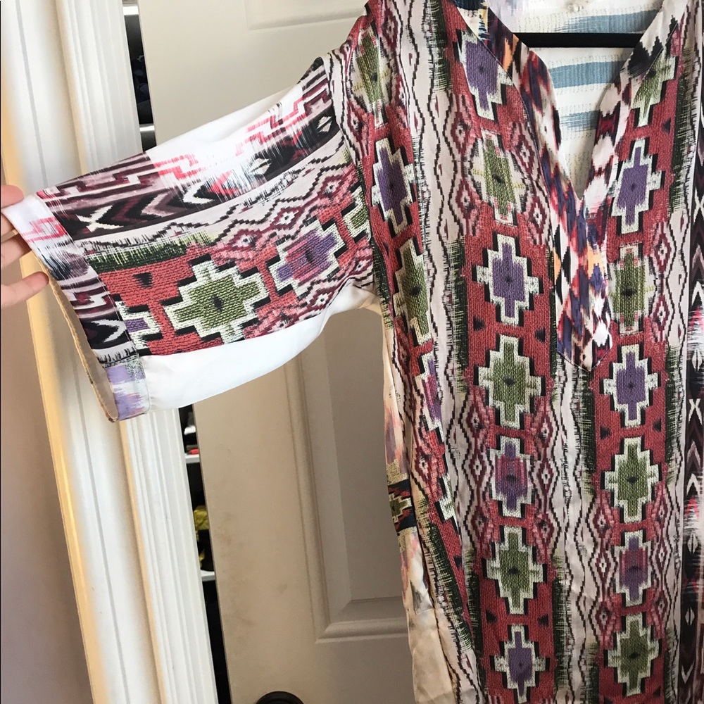 Patterned Dress - Picture 2 of 3