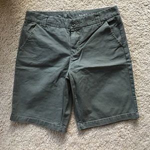 Gap green khaki Bermuda shorts