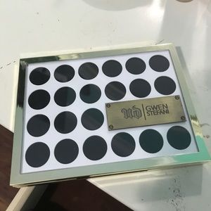 LE Urban Decay x Gwen Stefani Eyeshadow Palette