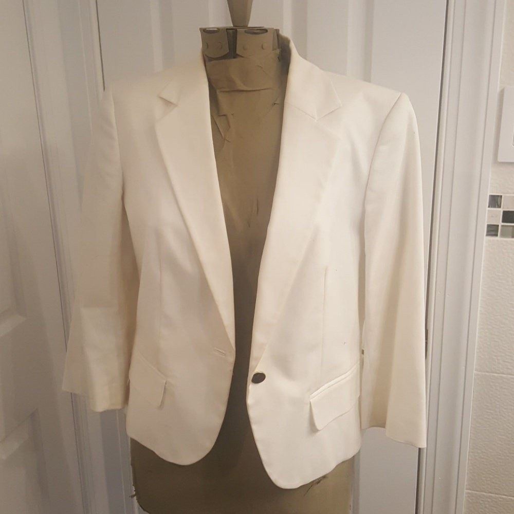 Calving Klein blazer