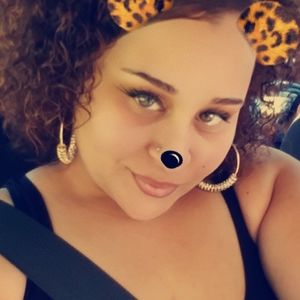 Meet your Posher, Keshia