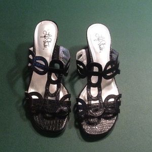 Lily Stride short heels