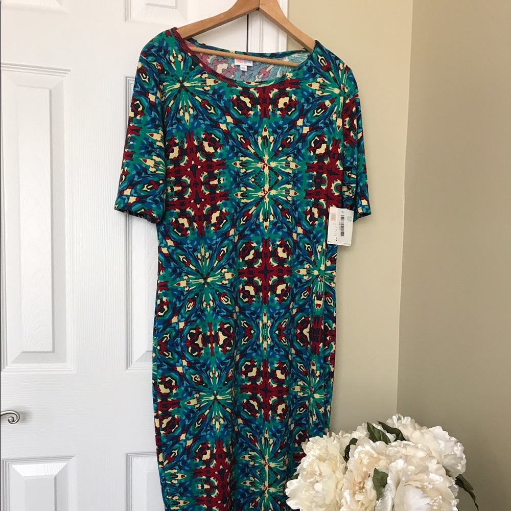 NWT LuLaRoe Julia 2XL