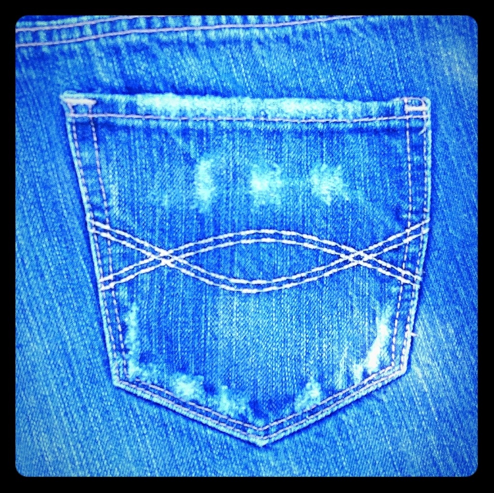 Abercrombie & Fitch Destroyed Bootcut Jeans 8 29