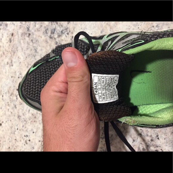 Asics Running Shoes - Picture 3 of 4