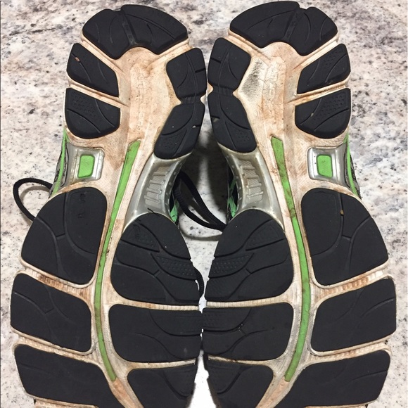 Asics Running Shoes - Picture 4 of 4