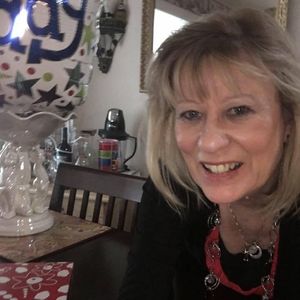 Meet your Posher, Joan