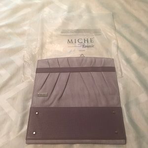 Classic miche shell-Emmie