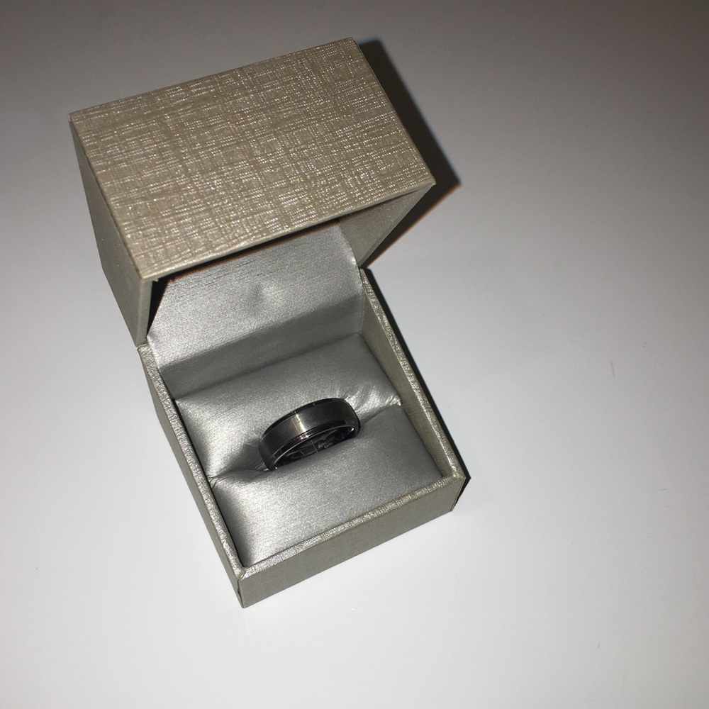 Men's wedding band: size 12.