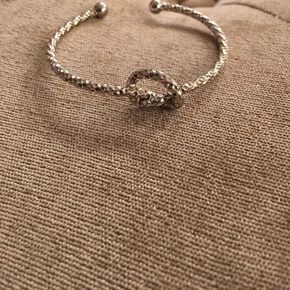 Knot Bracelet