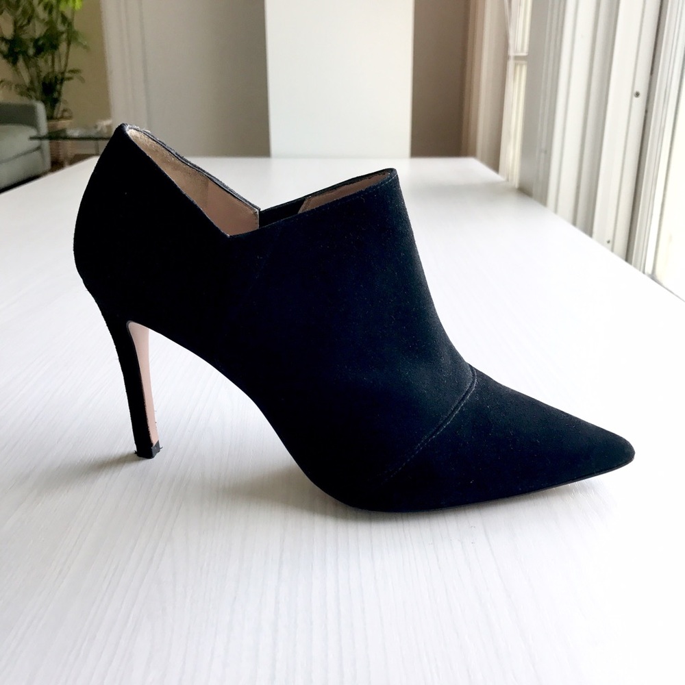 ✨HP x3!✨Worn Once - Pura Lopez Black Suede Booties