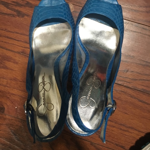 Jessica Simpson open toed high heels - Picture 3 of 3