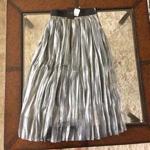 J.O.A. Los Angeles Silver Midi Skirt