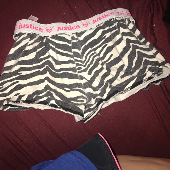 Zebra shorts - Picture 1 of 1