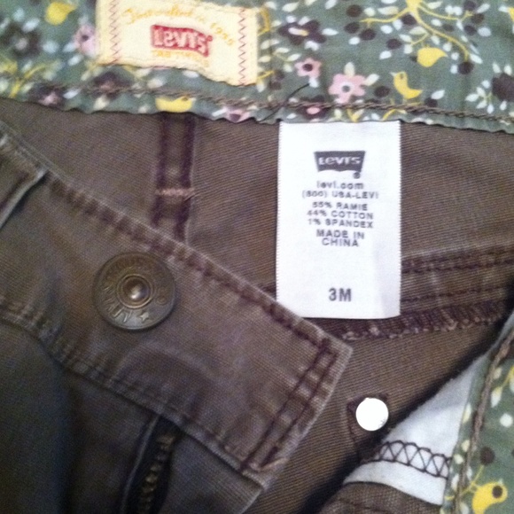 Levi's - Picture 4 of 4