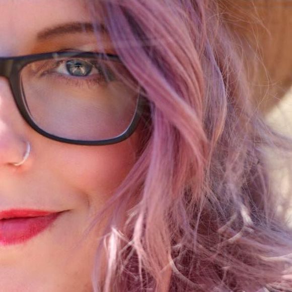 Meet your Posher, Misty - Picture 2 of 2