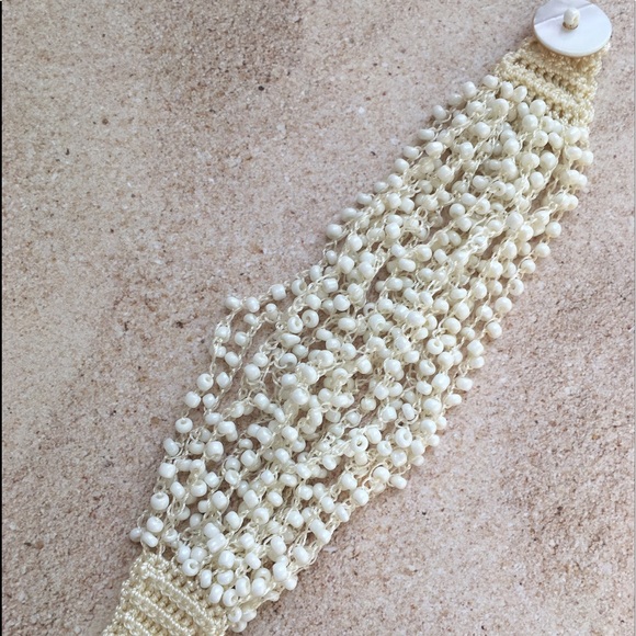 Multi strand pearl bracelet - Picture 2 of 2