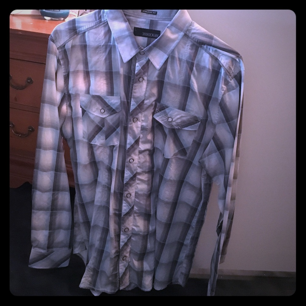 Buckle Black button down