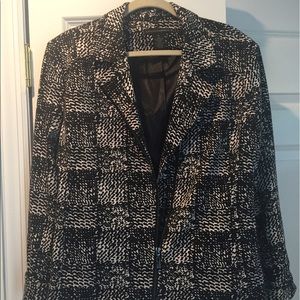 Black/white blazer